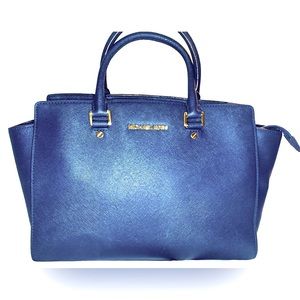 Super Cute Michael Kors Tote Navy Blue